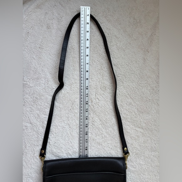 Vintage Hunt Club Black Leather Crossbody Bag - Picture 15 of 16